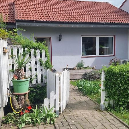 Zimmervermietung Zahn Baalberge Exterior foto